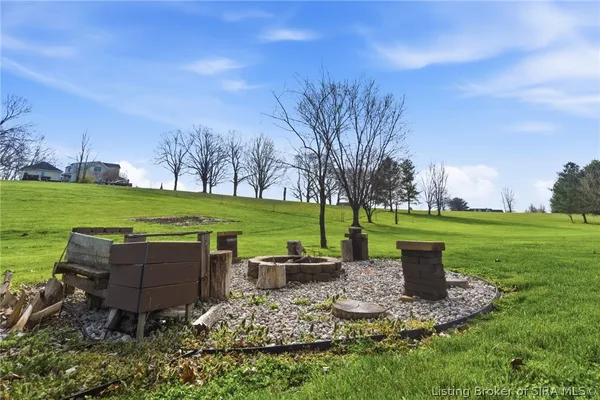 $589,900 | 8304 Hidden River Trace, Charlestown, IN 47111