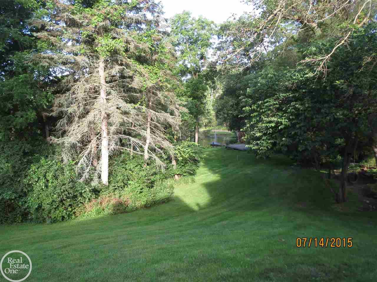3143 Walnut Lake Road West Bloomfield, MI 48322 - Photo 49 of 64