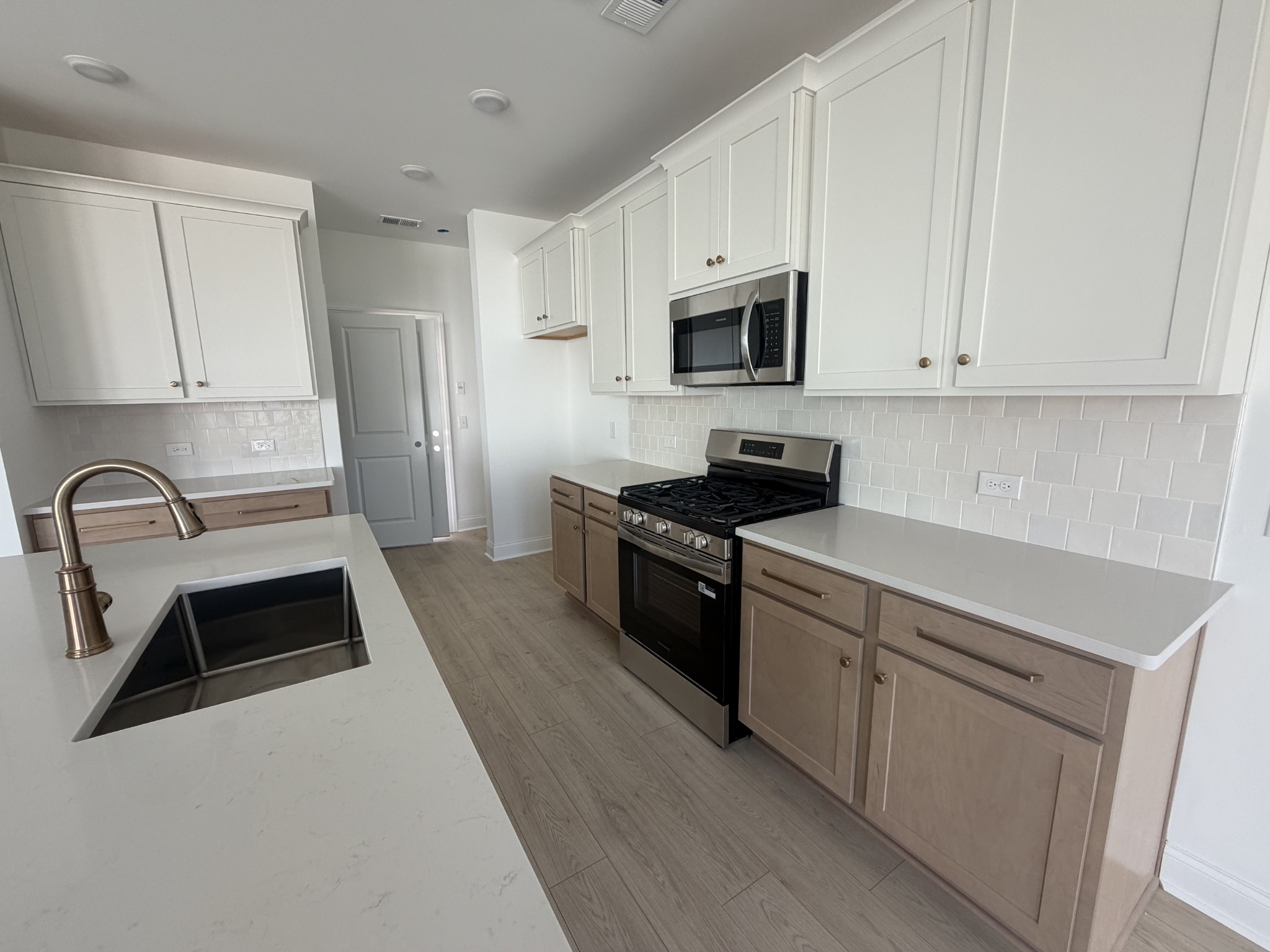 933 Brooklyn Xing Road Gallatin, TN 37066 - Photo 7 of 20