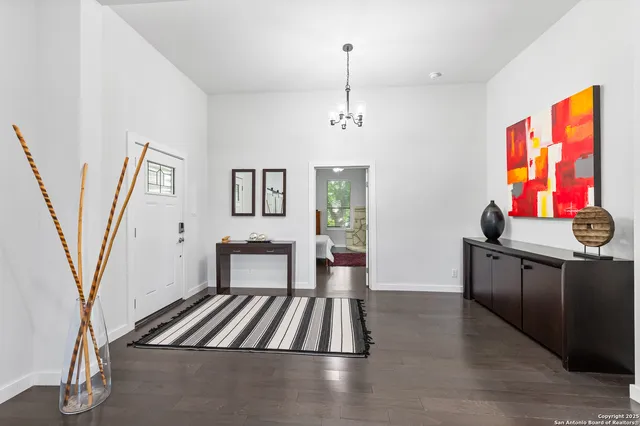 $4,800 | 136 West Evergreen, Boerne, TX 78006