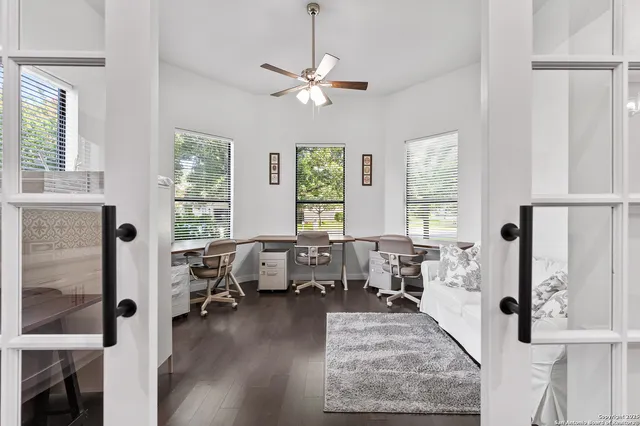 $4,800 | 136 West Evergreen, Boerne, TX 78006