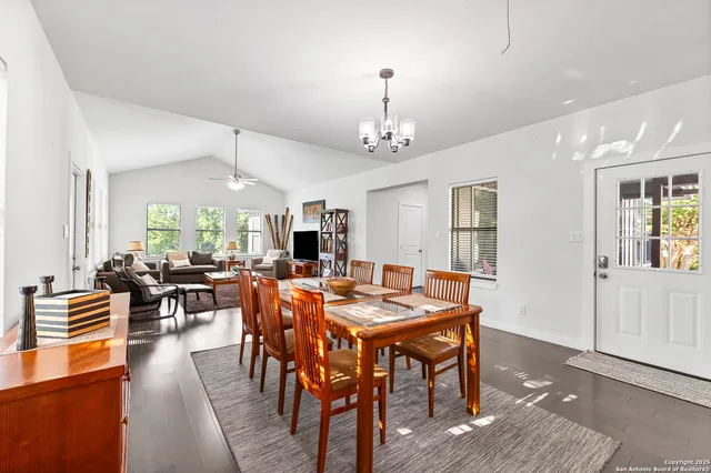 $4,800 | 136 West Evergreen, Boerne, TX 78006