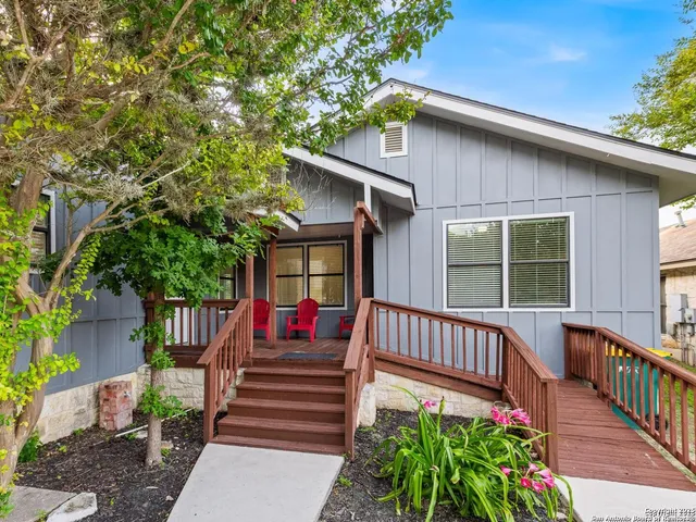 $4,800 | 136 West Evergreen, Boerne, TX 78006