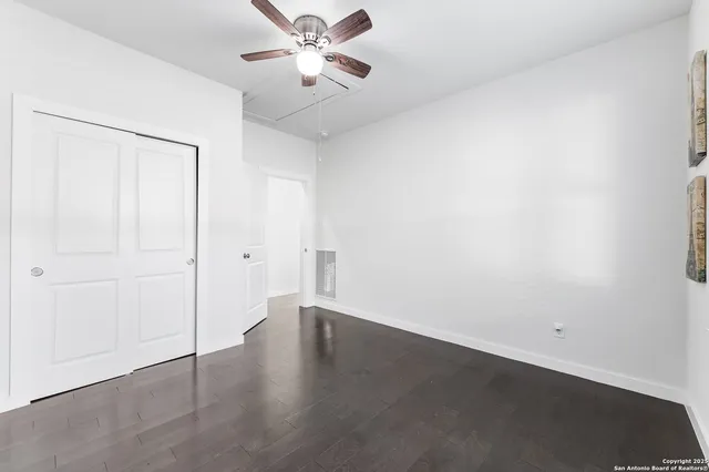 $4,800 | 136 West Evergreen, Boerne, TX 78006