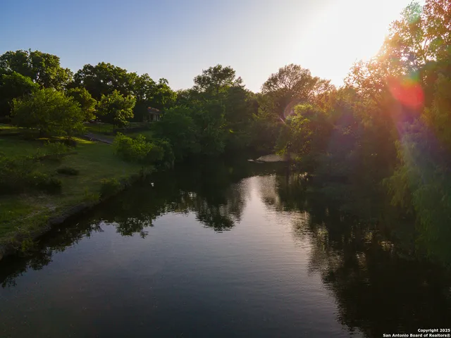 $4,800 | 136 West Evergreen, Boerne, TX 78006
