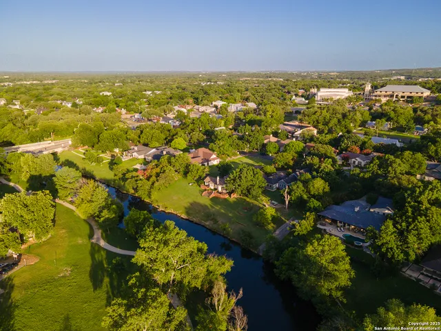 $4,800 | 136 West Evergreen, Boerne, TX 78006