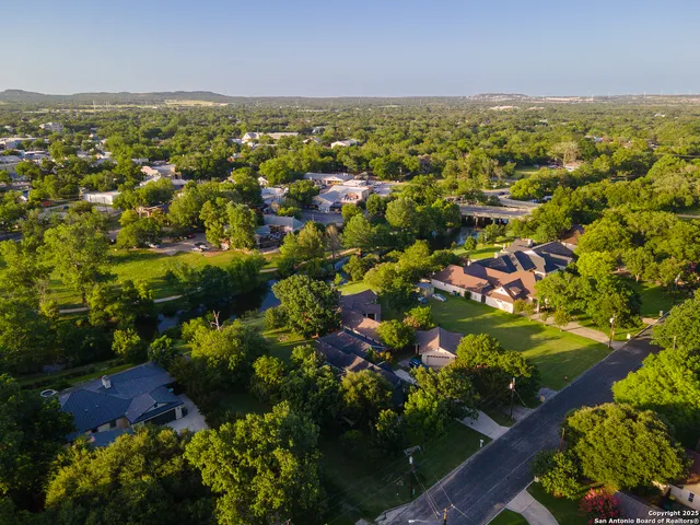 $4,800 | 136 West Evergreen, Boerne, TX 78006