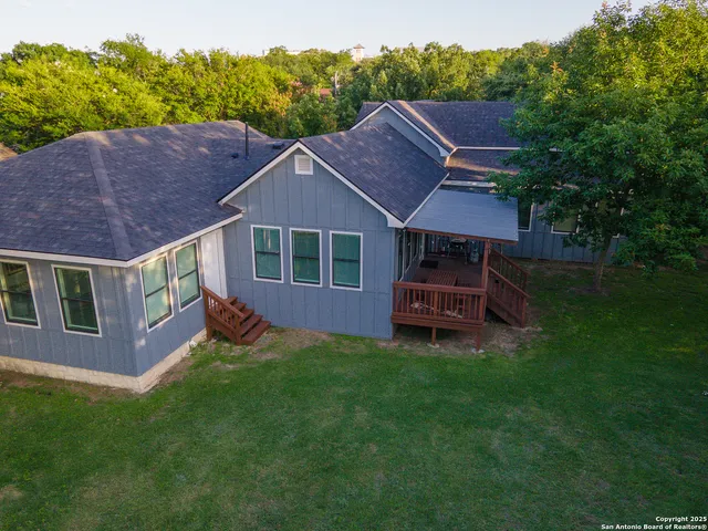 $4,800 | 136 West Evergreen, Boerne, TX 78006