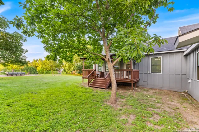 $4,800 | 136 West Evergreen, Boerne, TX 78006