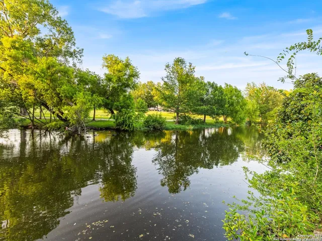 $4,800 | 136 West Evergreen, Boerne, TX 78006