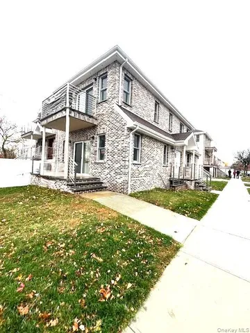 $939,000 | 149 Revere Avenue | Throgs Neck