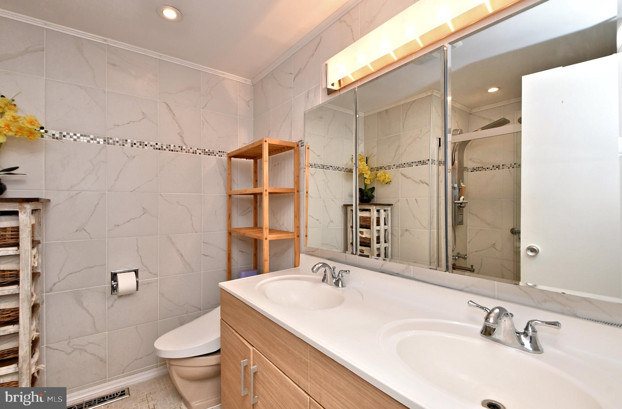 108 Glen Valley Road Morrisville, PA 19067 - Photo 55 of 83 3rd Bathroom