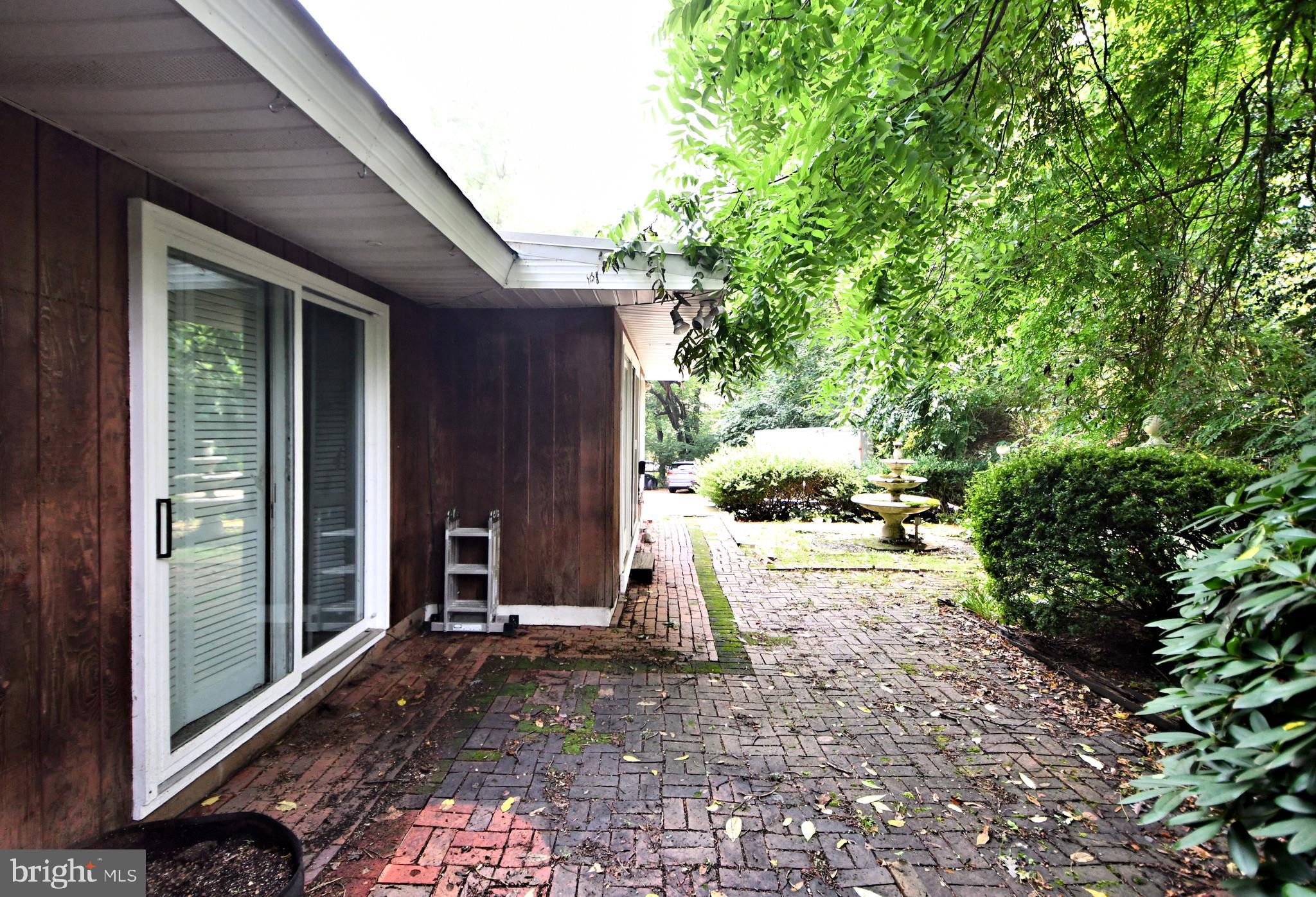 108 Glen Valley Road Morrisville, PA 19067 - Photo 81 of 83 side patio