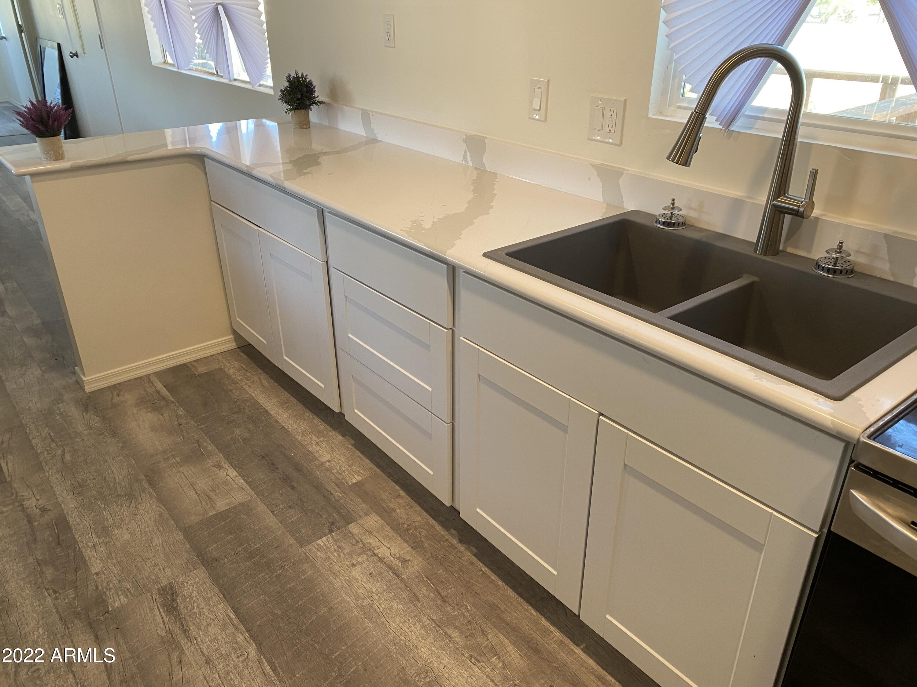 670 North Tomahawk Road Apache Junction, AZ 85119 - Photo 5 of 24 IMG_2947