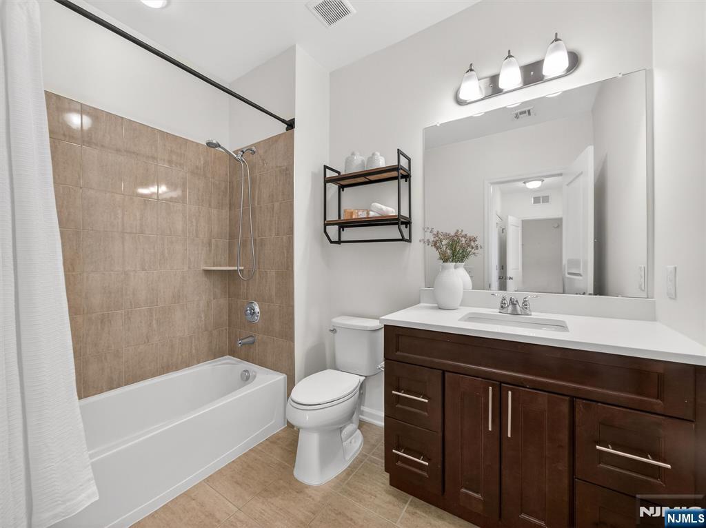 25 Roosevelt Drive Wood-Ridge, NJ 07075 - Photo 11 of 50