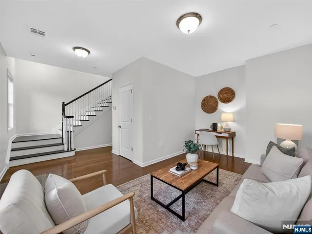 $900,000 | 25 Roosevelt Drive, Wood-Ridge, NJ 07075