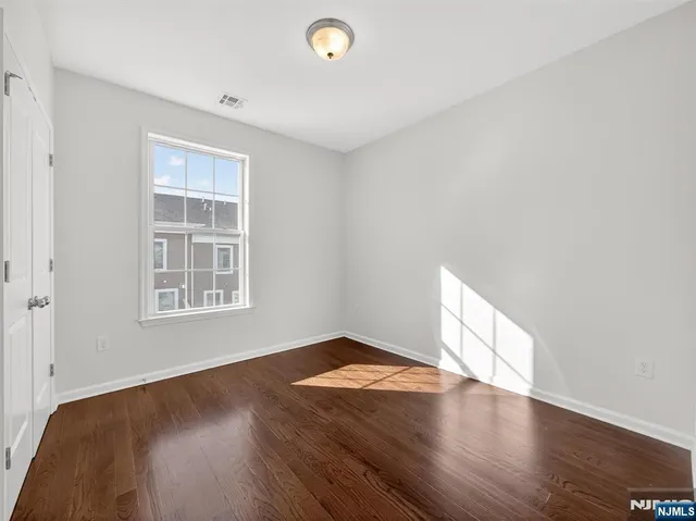 $900,000 | 25 Roosevelt Drive, Wood-Ridge, NJ 07075