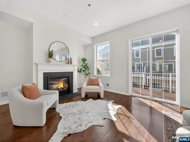 $900,000 | 25 Roosevelt Drive, Wood-Ridge, NJ 07075