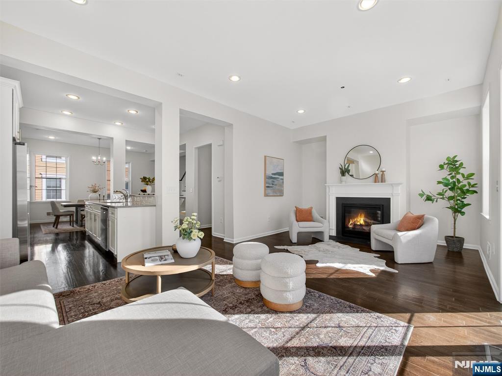 25 Roosevelt Drive Wood-Ridge, NJ 07075 - Photo 3 of 50