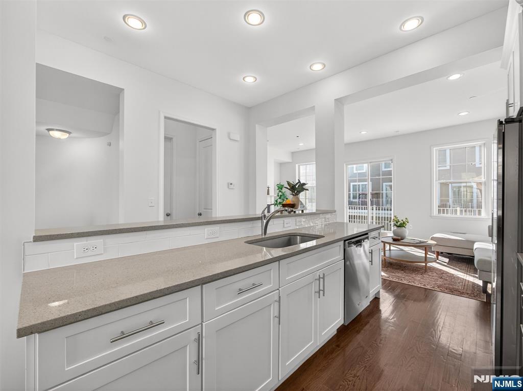 25 Roosevelt Drive Wood-Ridge, NJ 07075 - Photo 34 of 50