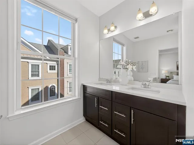 $900,000 | 25 Roosevelt Drive, Wood-Ridge, NJ 07075