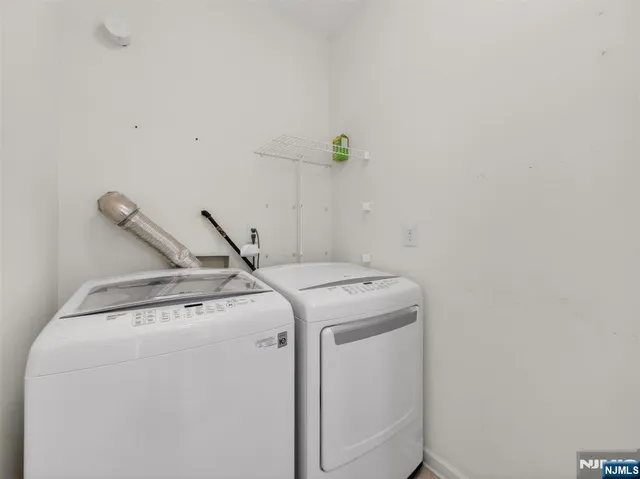 $900,000 | 25 Roosevelt Drive, Wood-Ridge, NJ 07075