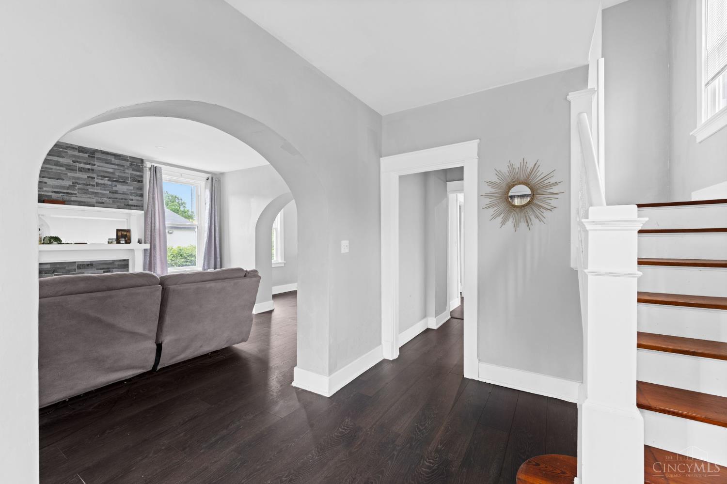 6505 Madison Road Cincinnati, OH 45227 - Photo 3 of 27