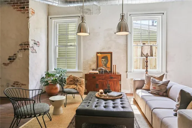 $1,399,500 | 924 Melpomene Street, New Orleans, LA 70130