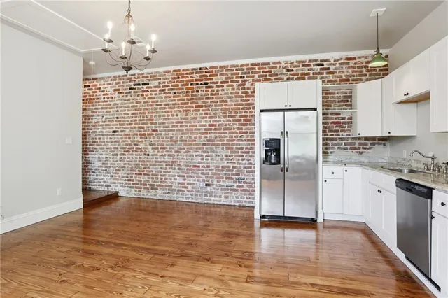 $1,399,500 | 924 Melpomene Street, New Orleans, LA 70130