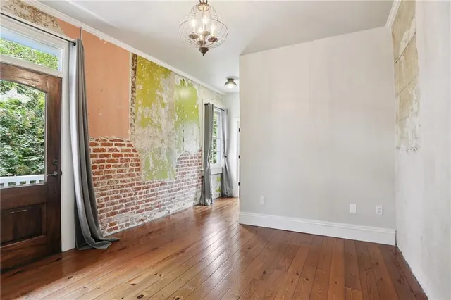 $1,399,500 | 924 Melpomene Street, New Orleans, LA 70130