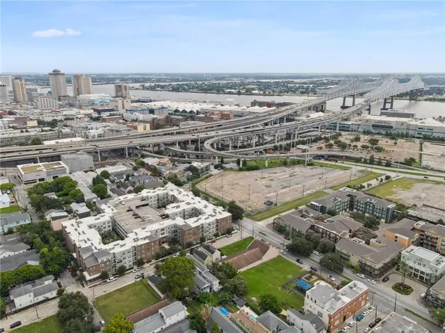 $1,399,500 | 924 Melpomene Street, New Orleans, LA 70130