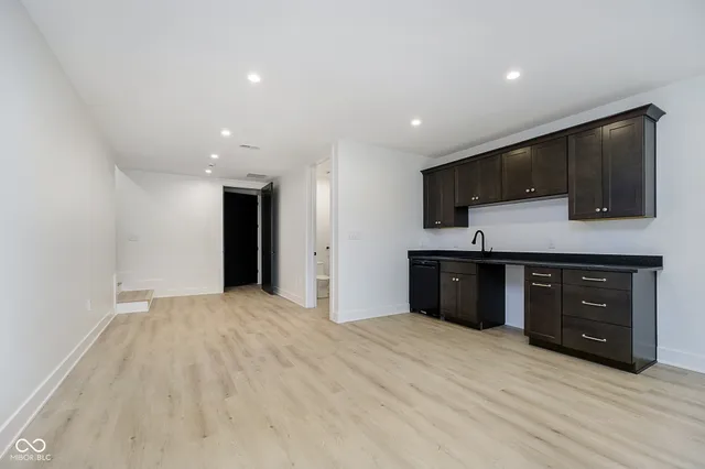 $1,699,900 | 1255 West 161st Street, Westfield, IN 46074