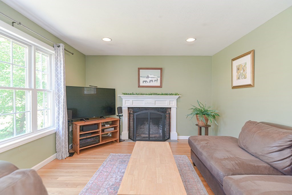 31 Saxony Road Framingham, MA 01701 - Photo 9 of 31 Gallery Image 9