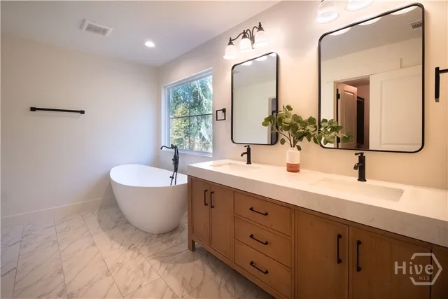 $595,000 | 91 Sir Edward Teach Road, Midway, GA 31320