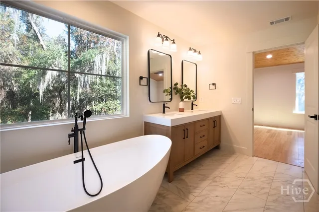 $595,000 | 91 Sir Edward Teach Road, Midway, GA 31320