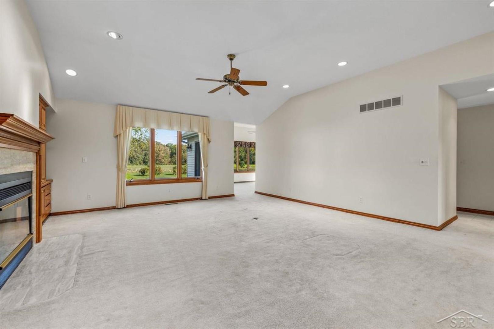 2129 East Stewart Road Midland, MI 48640 - Photo 16 of 66