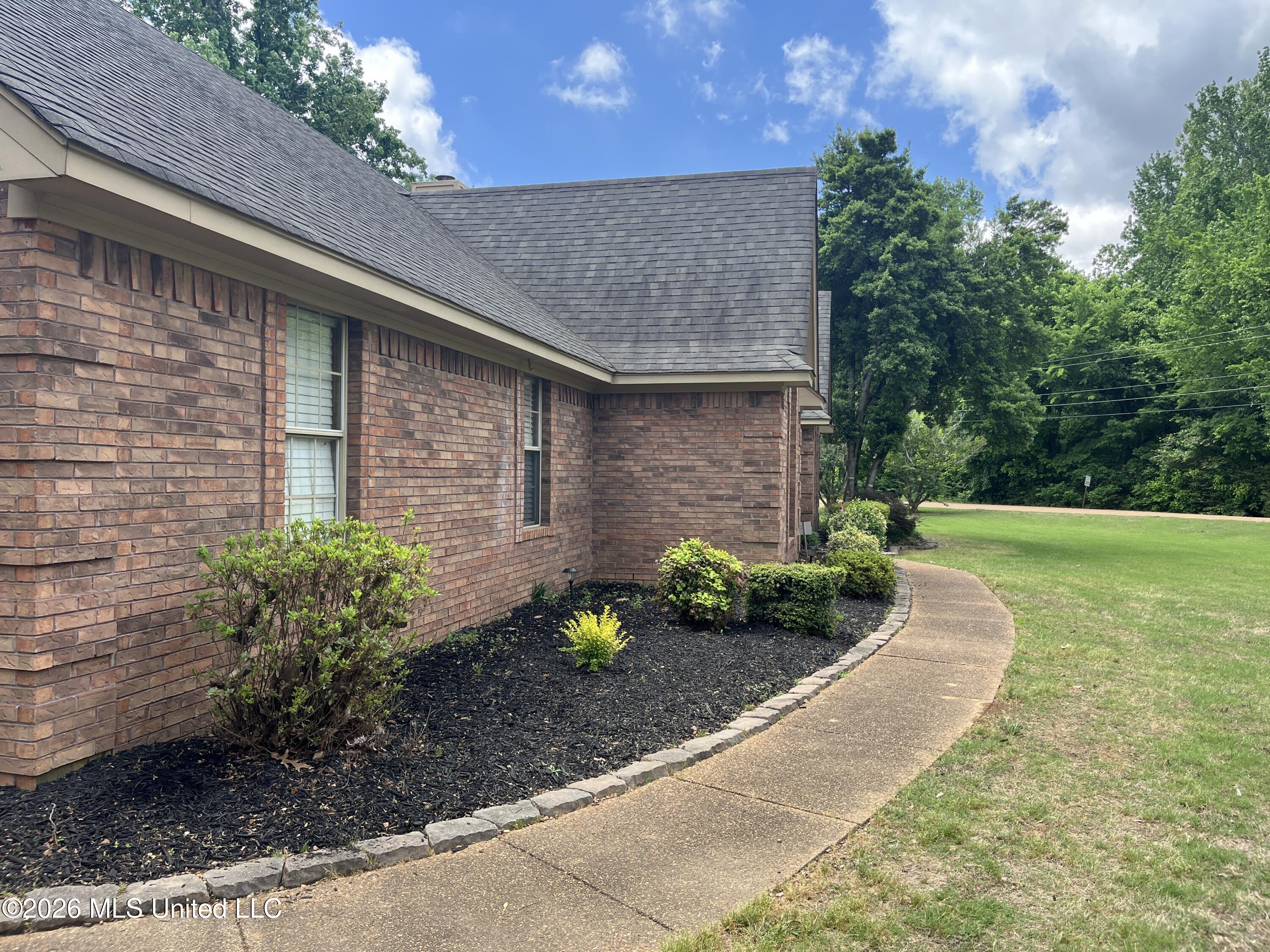 425 Augusta Drive Hernando, MS 38632 - Photo 5 of 70 4