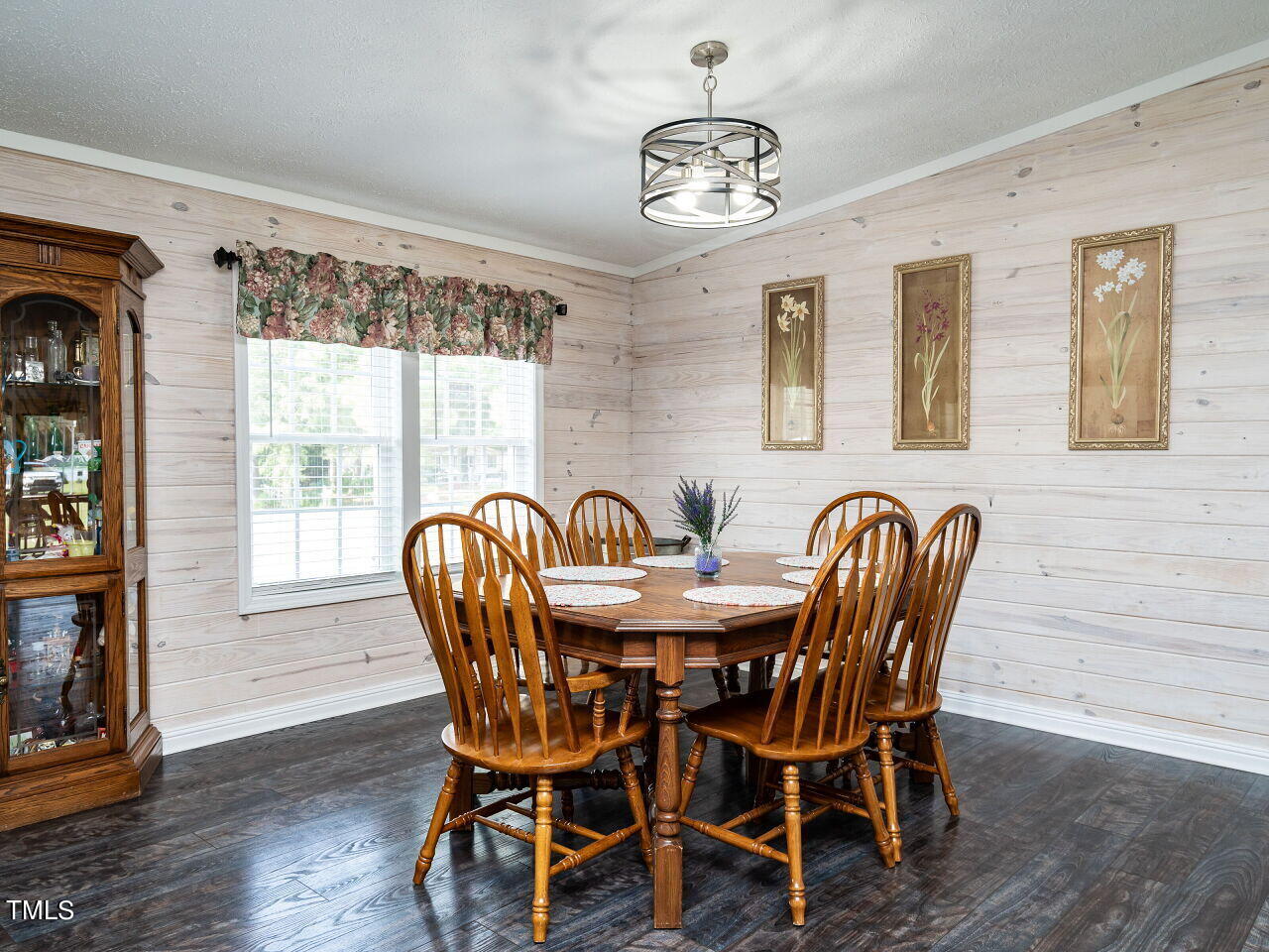 8437 Cunningham Road Zebulon, NC 27597 - Photo 10 of 33 011-1280x960-dining-room