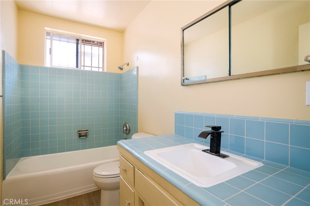 6707 Perry Road Bell Gardens, CA 90201 - Photo 23 of 35