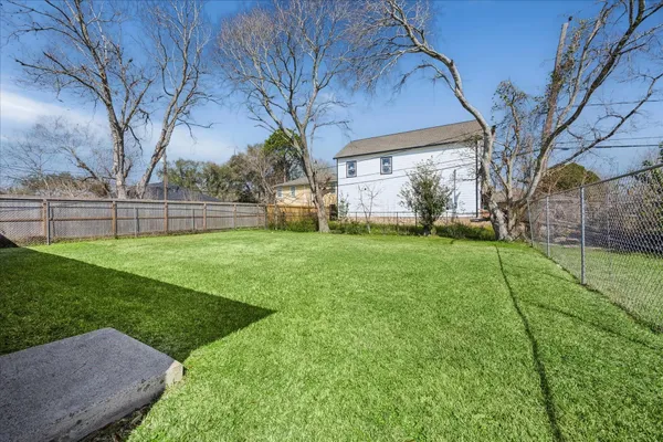 $1,850 | 3513 Barberry Drive, Houston, TX 77051