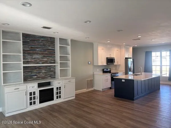 $3,000 | 4290 Caparosa Circle, Melbourne, FL 32940