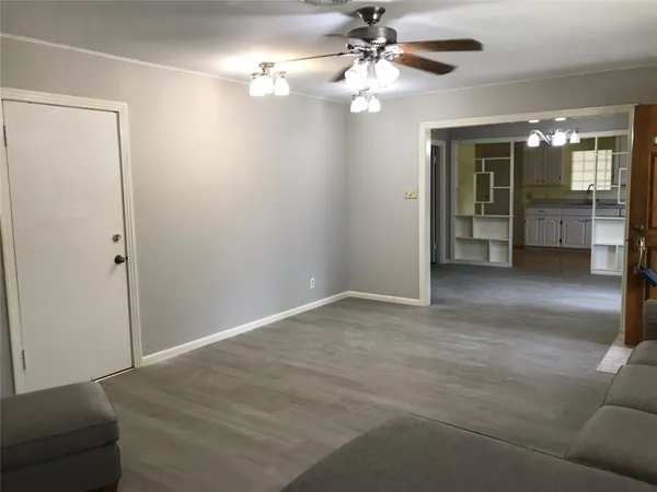 $1,500 | 837 Rosedale Drive, Corpus Christi, TX 78411