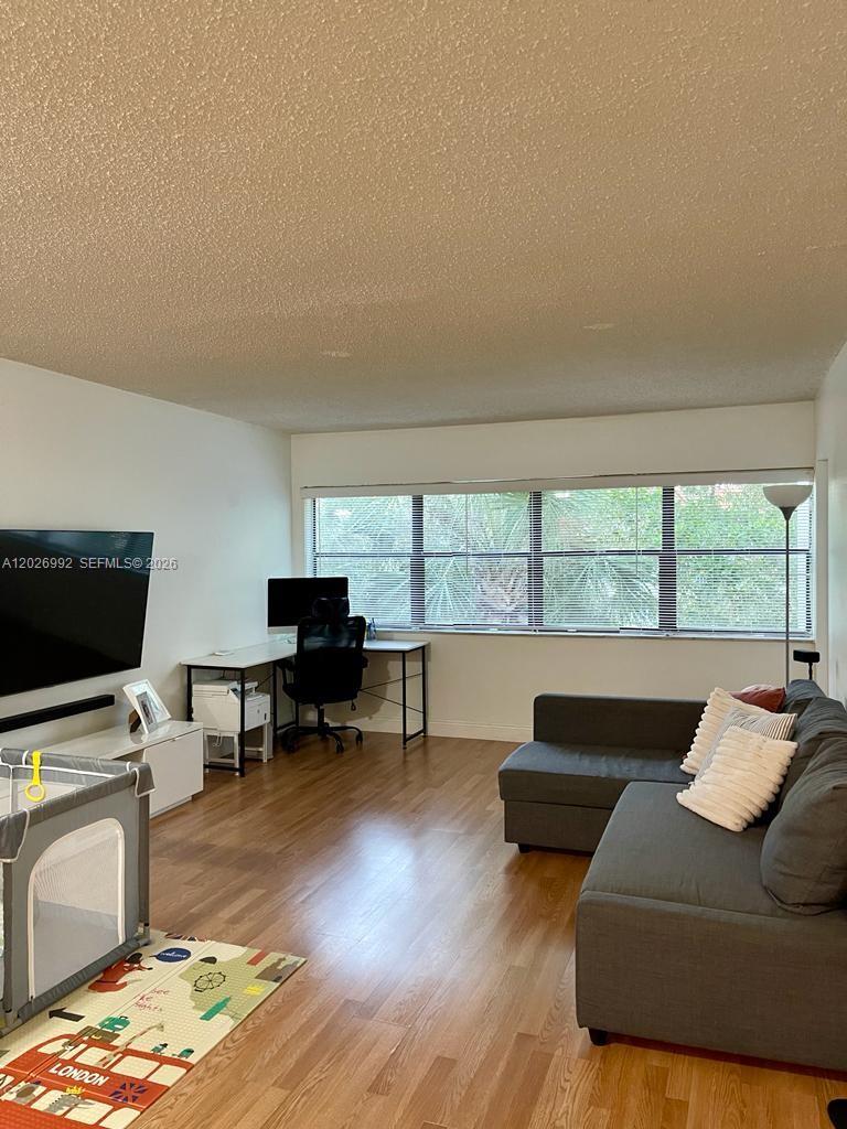 301 Racquet Club Road, Unit 305 Weston, FL 33326 - Photo 2 of 31