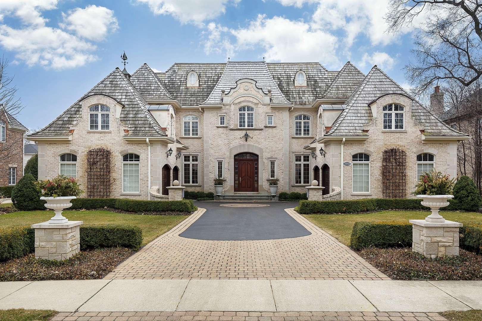 2243 Woodlawn Road Northbrook, IL 60062 - Photo 3 of 61