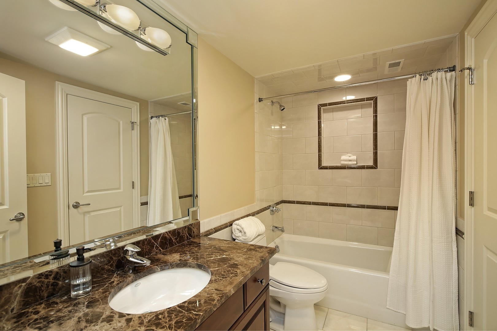 2243 Woodlawn Road Northbrook, IL 60062 - Photo 44 of 61