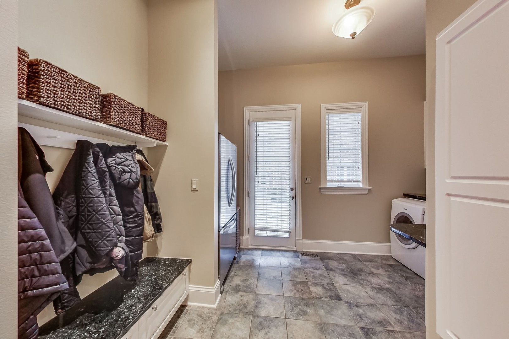 2243 Woodlawn Road Northbrook, IL 60062 - Photo 47 of 61