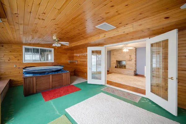 $264,900 | 2450 South Mary's Lane, Rensselaer, IN 47978