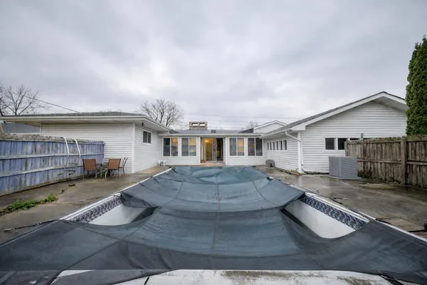 $264,900 | 2450 South Mary's Lane, Rensselaer, IN 47978