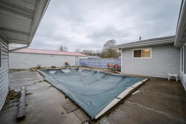 $264,900 | 2450 South Mary's Lane, Rensselaer, IN 47978