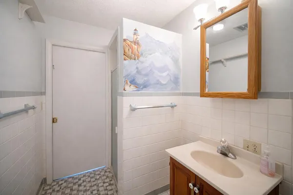 $264,900 | 2450 South Mary's Lane, Rensselaer, IN 47978